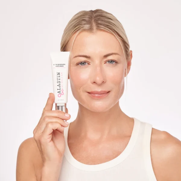 Ultra Nourishing Moisturizer with TriHex Technology® - Image 5